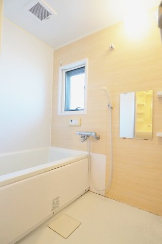 ＥＳＴ中筋の浴室