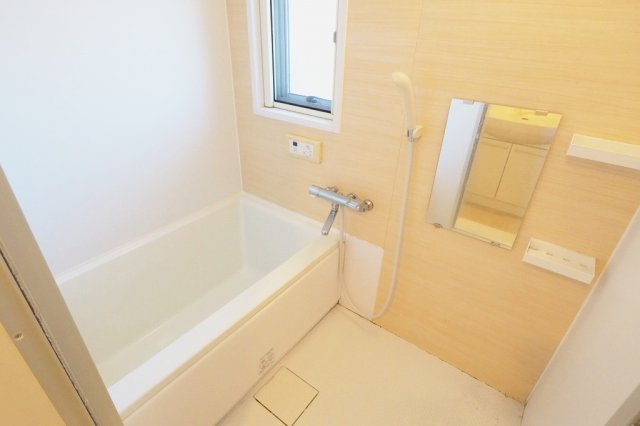 ＥＳＴ中筋の浴室