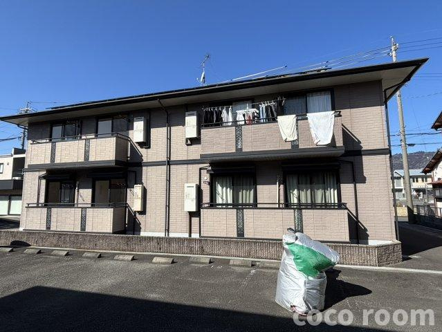 グランシャリオA棟の外観