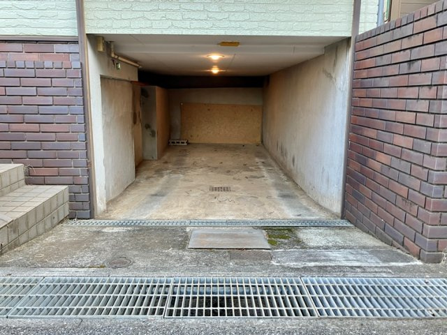 三山戸建の駐車場