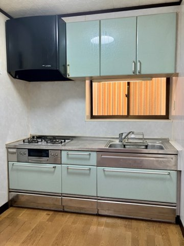 三山戸建のキッチン