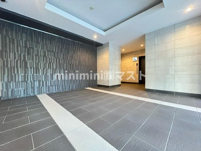 グランデュール林寺のロビー