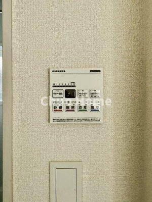 【浴室】 | 足立区佐野2丁目新築分譲住宅 | 【浴室乾燥機】暖房・冷風・換気・乾燥が可能です。毎日を快適に過ごせるうれしい機能が揃っています。雨の日の洗濯物も安心です。