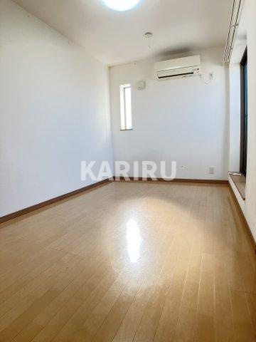 Ｍｅｅｔｓ大宮の居間・リビング