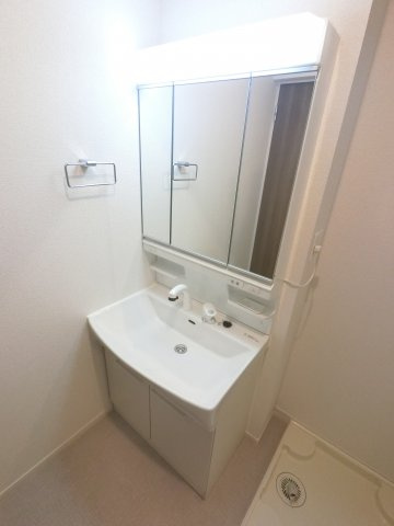 【独立洗面台】