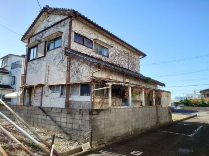 売土地　静岡市駿河区西島の外観|北西方向は現状アパートの駐車場です
