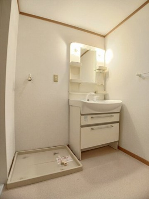 【洗面所】 | ポルトーネ | 忙しい朝には欠かせない洗面所です