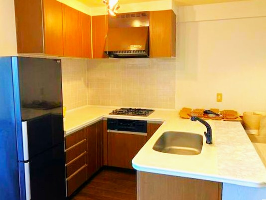 スカイリゾート伊豆高原のキッチン|機能性をうかがえるキッチン