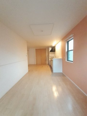 【居間・リビング】 | ラヴィーン（ＲＡＶＩＮＥ）Ⅰ | ゆったり過ごせる居間です