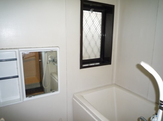 西大泉壱番館の浴室