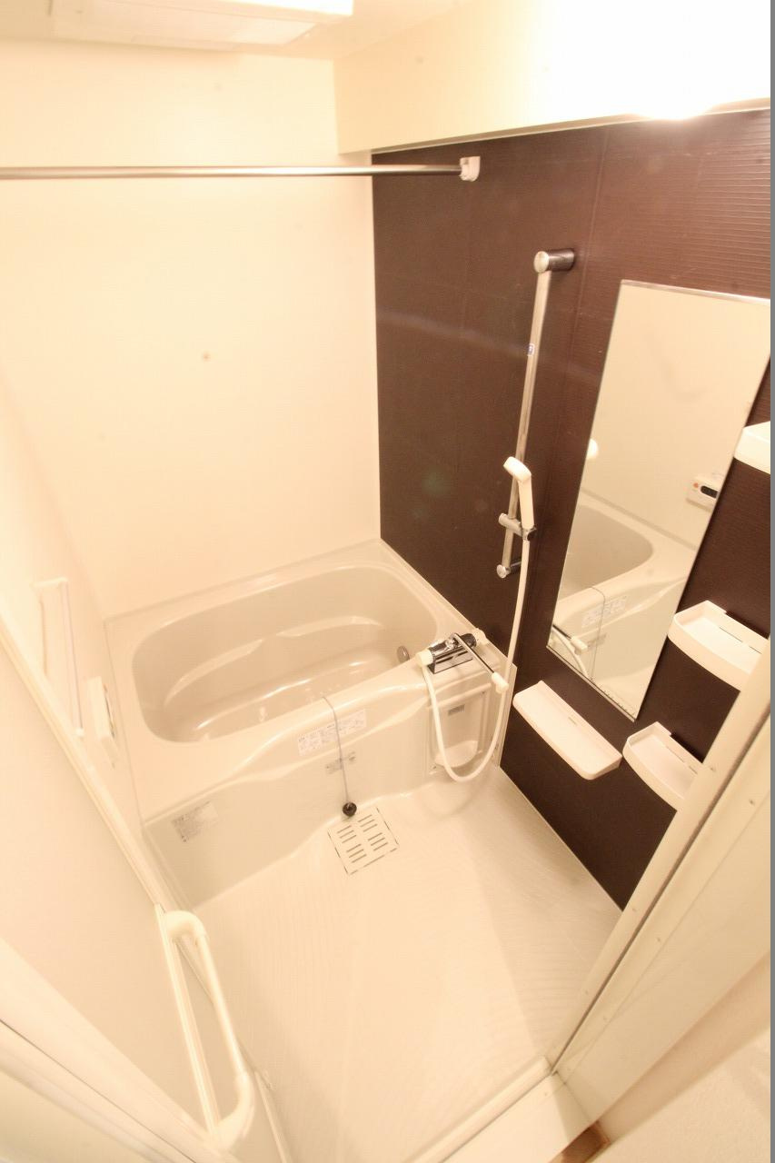 さくら弐番館の浴室|※お部屋により仕様が異なる場合があります。