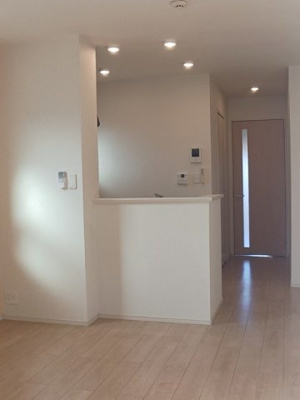 【内装】 | バンブーグロー | 明るい色調の室内です