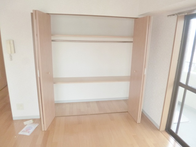 サル・ドュ・セジュールのトイレ|トイレあります(^0_0^)