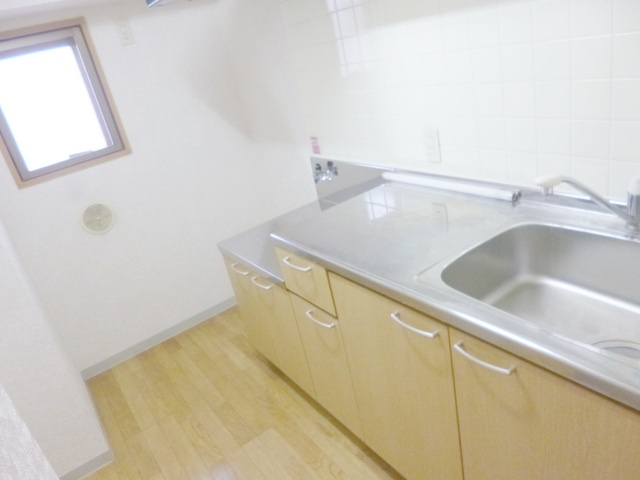 サル・ドュ・セジュールのキッチン|広いキッチンです☆