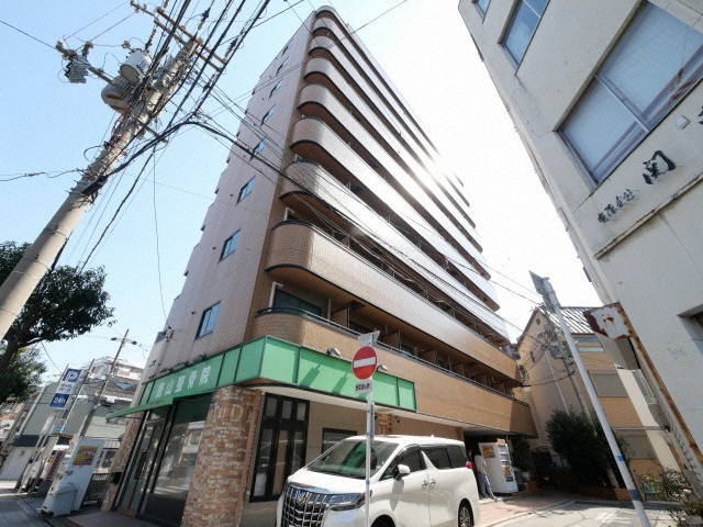 エムロード玉造の外観