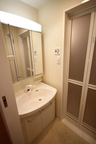 【洗面所】