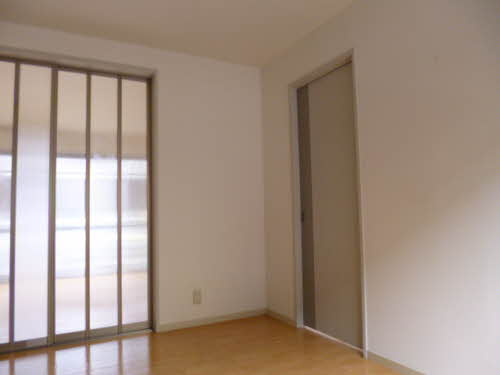 ファミール・ビレジ B棟の内装