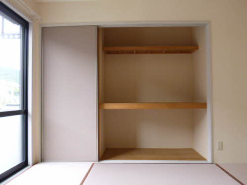 ファミール・ビレジ B棟の収納