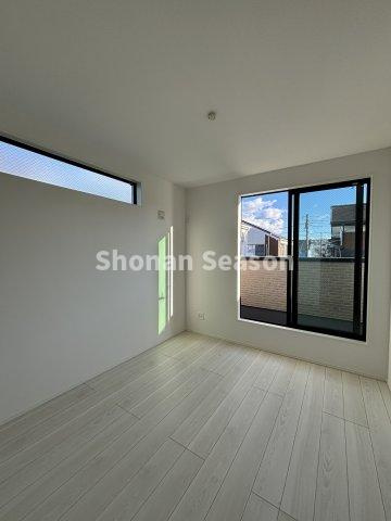 【洋室】 | ２階居室は、４部屋あり趣味・仕事・子供部屋とライフスタイルに合わせてご対応可能です◎