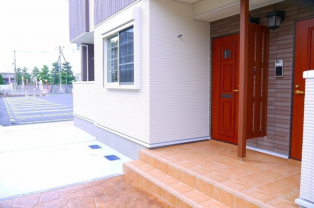 カーサ　ルミノーザの洋室|落ち着いた色調の洋室です