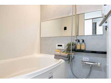 リーベン江波南の浴室