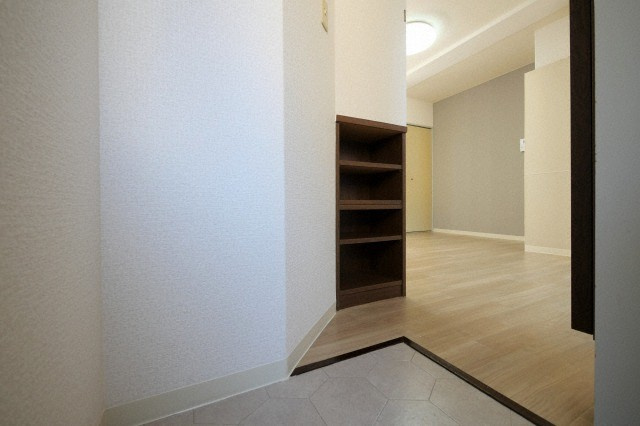 ハイコート堀江の玄関