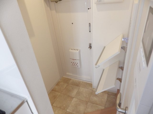 白山シルクハイツのエントランス