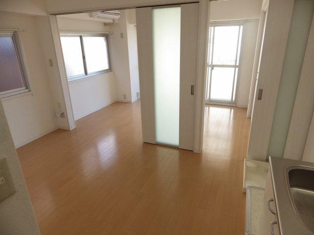 白山シルクハイツの居間・リビング