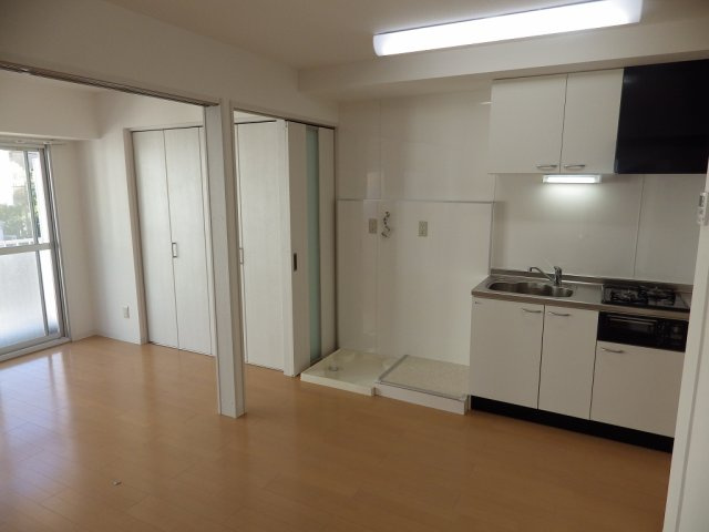 白山シルクハイツの居間・リビング