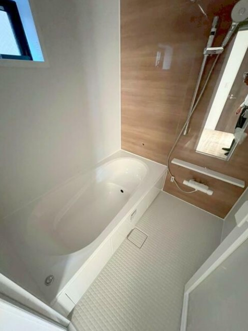 花小金井3丁目貸家の浴室