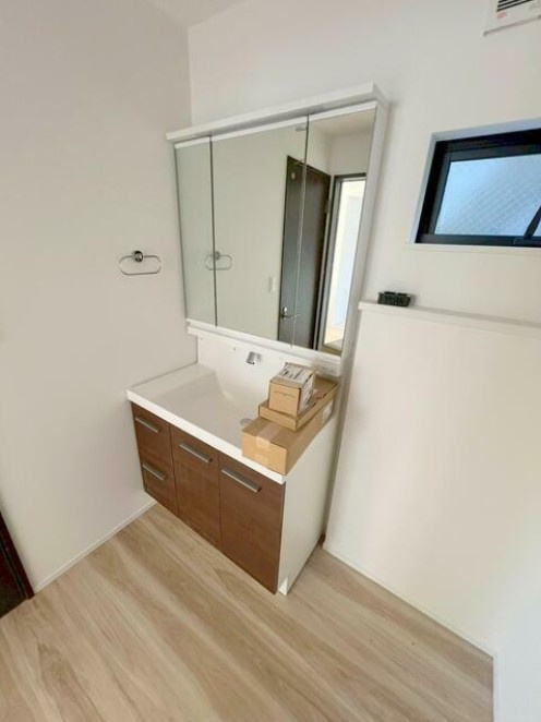 花小金井3丁目貸家の独立洗面台