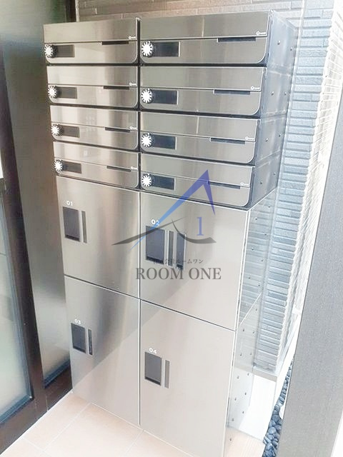 グラスハーモニーのその他共用部分|集合ポストと宅配ボックスです。