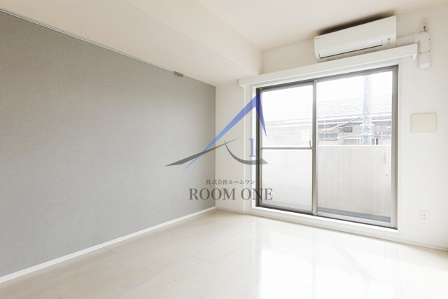 スカイコート多摩川壱番館の居間・リビング|洋室のお部屋です。