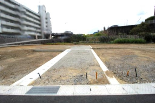 高知市口細山　建築条件付き　売土地　3号地（全5区画）　の前面道路含む現地写真|3号地　土地面積　172.71㎡（約52.24坪）　土地価格　1,828.4万円