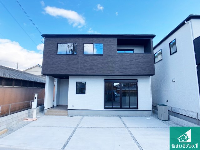 姫路市飾磨区構　第1期　新築一戸建ての外観|安心の10年保証！外観を美しく保ち、雨水で汚れを落とします！気になることがありましたら、お気軽にお問い合わせください！