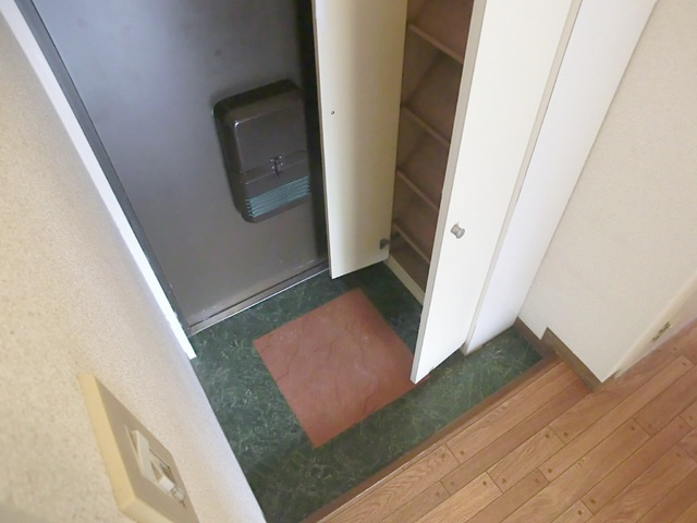 プチメゾントシの玄関|玄関スペース。