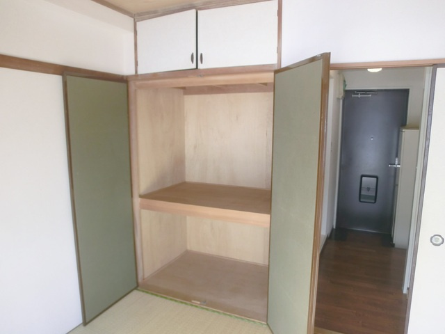 プチメゾントシの収納|天袋付の収納です。