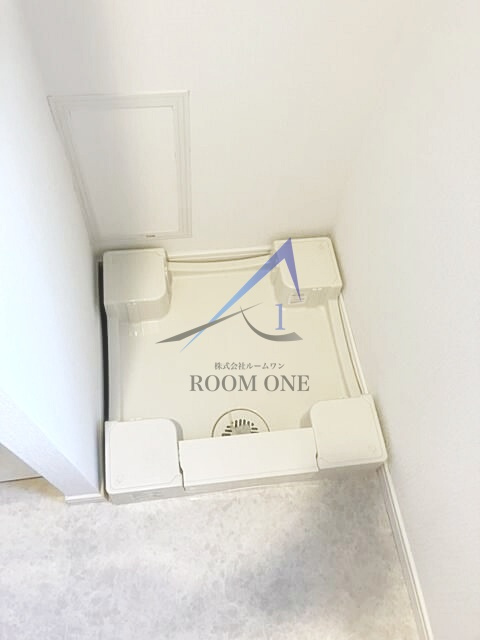 アンビックス神田の設備|洗濯機置き場です。