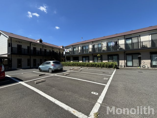 ラ・ユーミン松之浜の駐車場