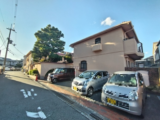 カミニートみきの駐車場