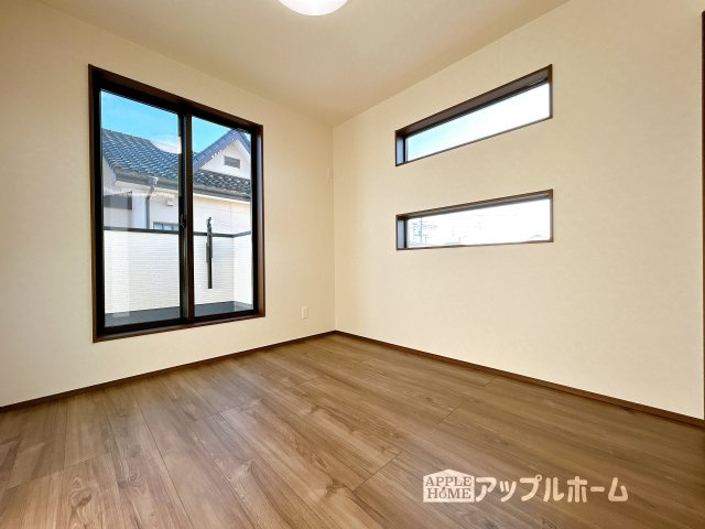 【新築住宅】熊谷市石原 第6期の洋室|２階居室は全室収納あり！たっぷりある収納活用でお部屋もキレイを保てます♪