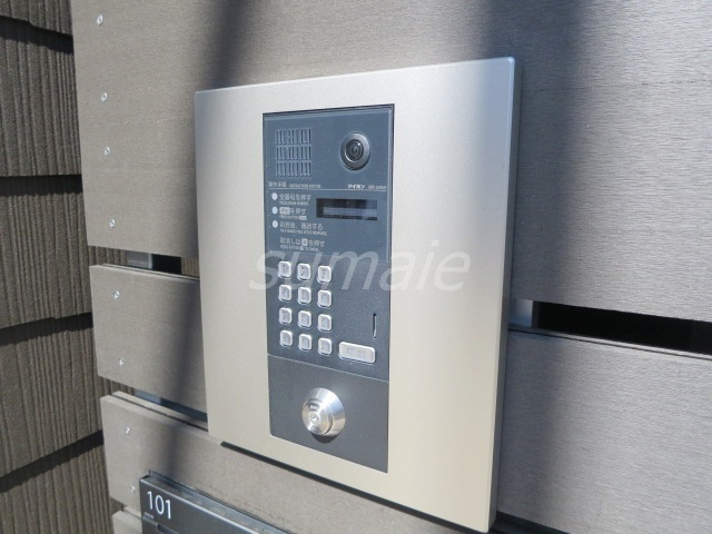 レ・スタ浮間公園のセキュリティ|モニタ付オートロックです☆