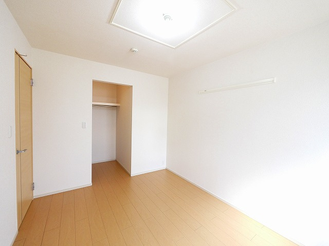 アルカンシエルⅡの内装|個人の部屋や寝室として使える洋室です