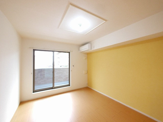 アルカンシエルⅡの居間・リビング|ゆったり過ごせる居間です