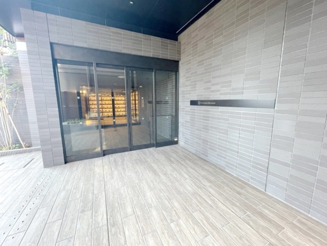 ザ・パークハビオ南大井のエントランス