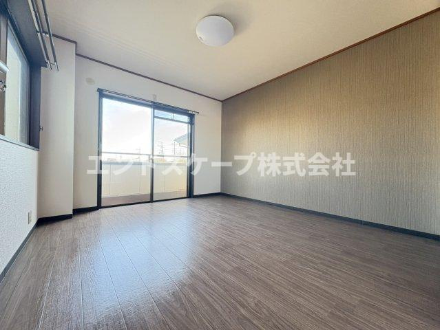 ルミナスゆりの居間・リビング|高崎、前橋のお部屋探しはエンドスケープまで！お客様の理想お聞かせ下さい♪