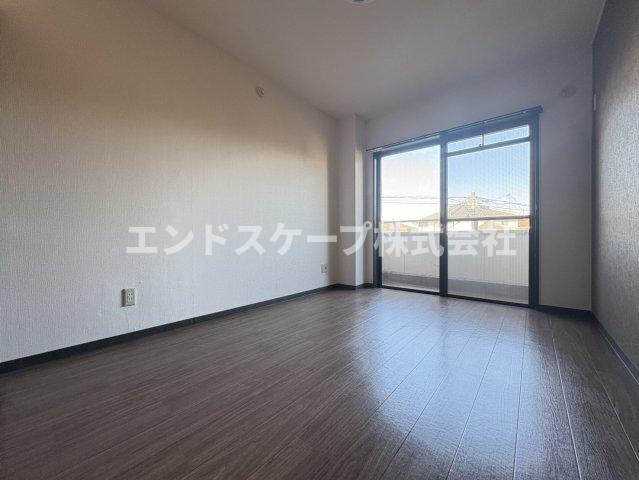 ルミナスゆりの居間・リビング|高崎、前橋のお部屋探しはエンドスケープまで！お客様の理想お聞かせ下さい♪