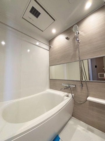 新品家具付きマンション岩本町6(KaGood東京)の浴室