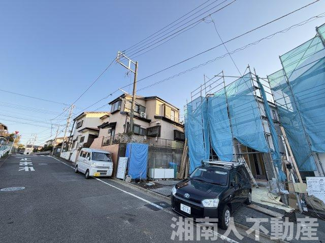 藤沢市天神町２丁目５－４新築戸建ての前面道路含む現地写真|前面道路含む現地写真です