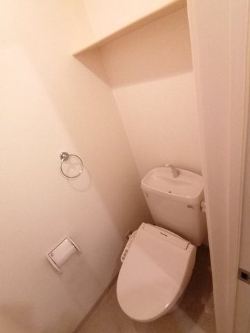 クレフラスト苦竹駅北のトイレ